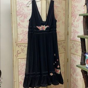 Embroidered Black Lace Dress